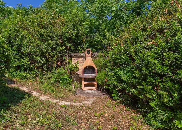 Casa vacanze Fonte Del Ceppo 2-2 By Interhome